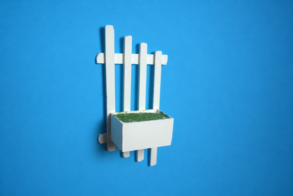 Aurmio Picket Fence Wall Planter
